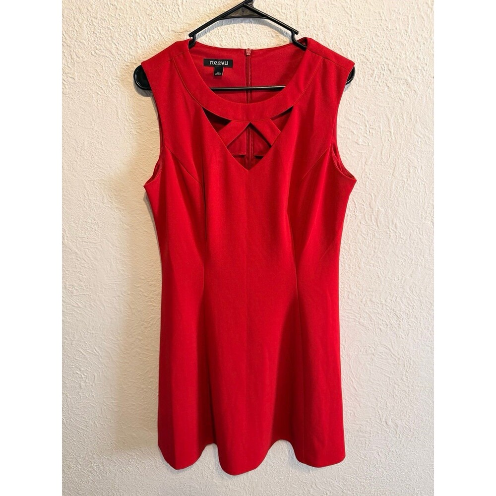 Roz & Ali Red Knee-Length Sheath Dress